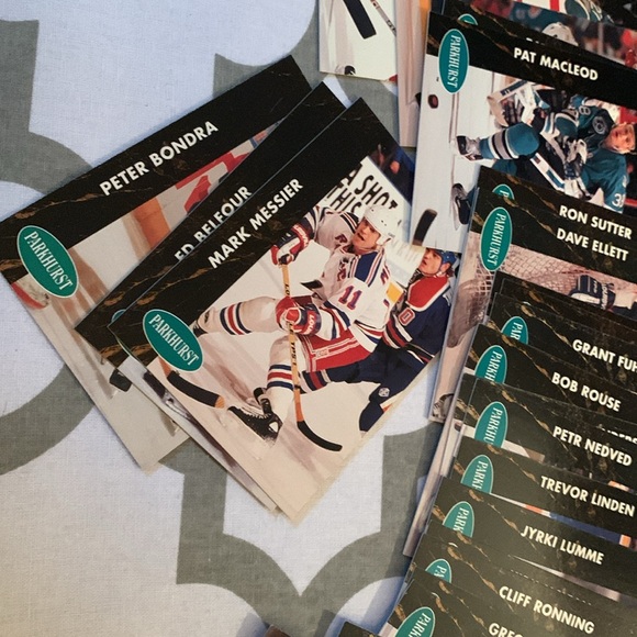 Hockey cards - 91-92 Parkhurst I. Kept in a box. From my father’s estate. - Picture 7 of 11